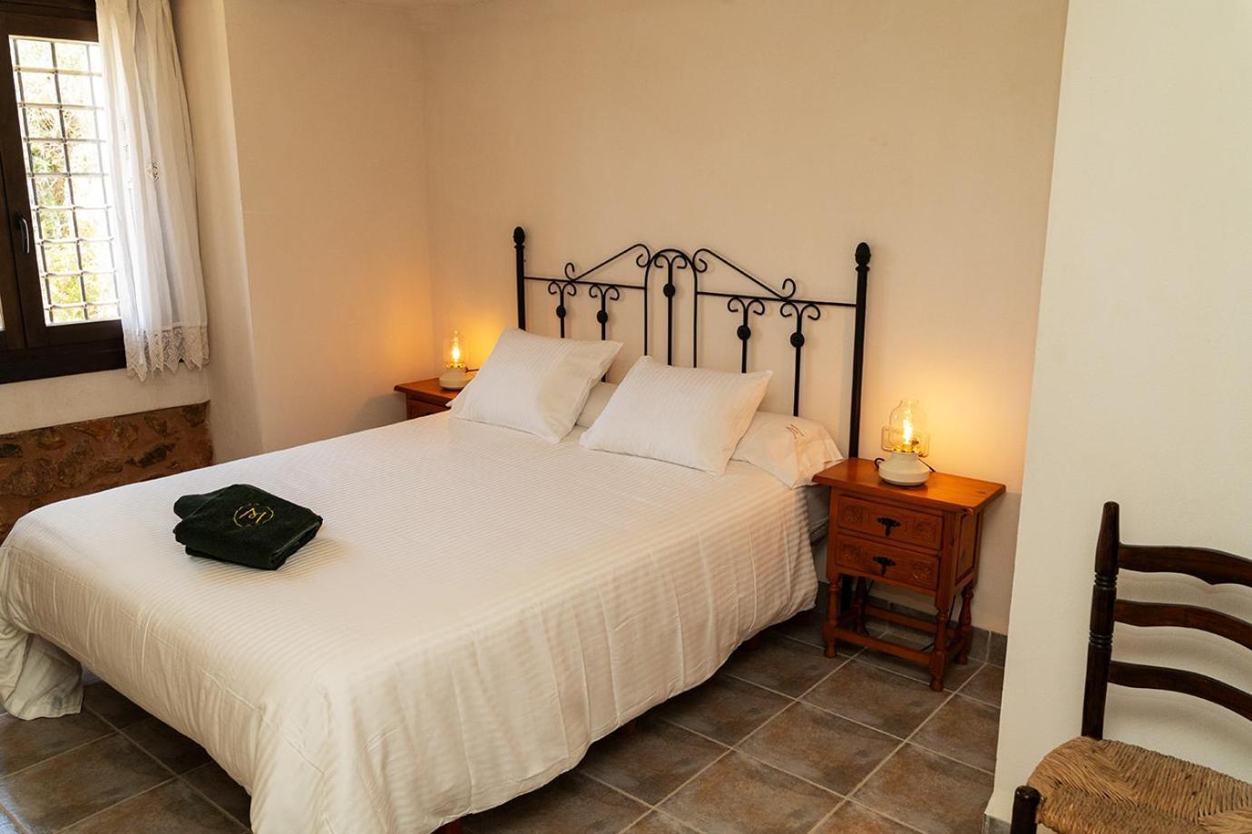 Masia De Matuta Vall de Almonacid Екстер'єр фото
